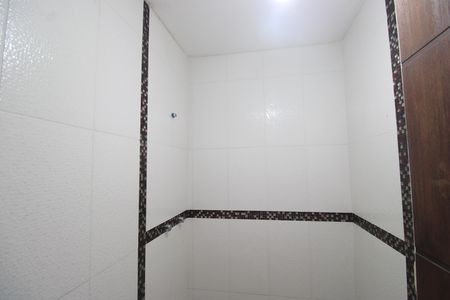 Casa de condomínio à venda com 176m², 2 quartos e 1 vagaBanheiro social