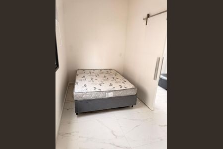 Apartamento à venda com 33m², 1 quarto e sem vaga