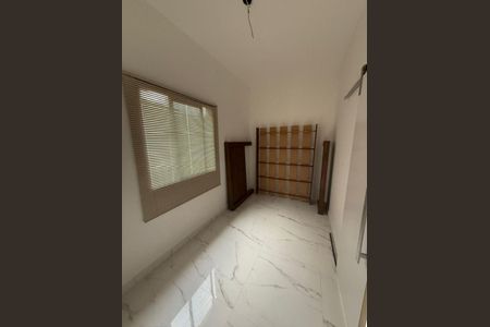 Apartamento à venda com 33m², 1 quarto e sem vaga