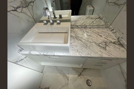 Apartamento à venda com 66m², 2 quartos e 1 vaga