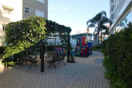 Apartamento à venda com 55m², 2 quartos e 1 vaga Apartamento à venda com 55m², 2 quartos e 1 vagaÁrea comum - Playground