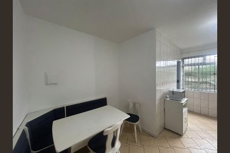 Sala de apartamento à venda com 1 quarto, 35m² em Centro, Canoas