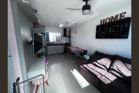 Casa de Condomínio para alugar com 2 quartos, 63m² em Vila Colorado, Suzano