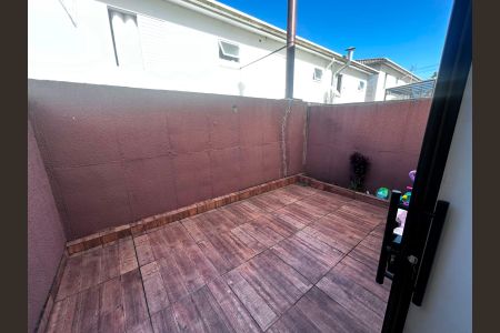 Casa de Condomínio para alugar com 2 quartos, 63m² em Vila Colorado, Suzano