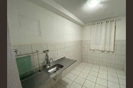 Cozinha de kitnet/studio para alugar com 1 quarto, 25m² em Bela Vista, Vespasiano