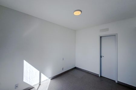 Apartamento para alugar com 73m², 2 quartos e 1 vaga
