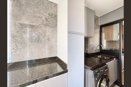 Apartamento à venda com 47m², 2 quartos e 1 vaga Apartamento à venda com 47m², 2 quartos e 1 vagaÁrea de Serviço e Varanda