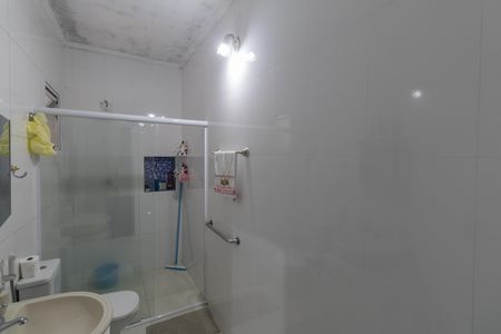 Casa à venda com 300m², 6 quartos e 1 vaga Casa à venda com 300m², 6 quartos e 1 vagaBanheiro