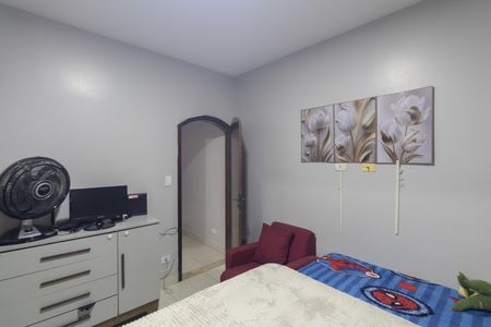 Casa à venda com 300m², 6 quartos e 1 vaga Casa à venda com 300m², 6 quartos e 1 vagaQuarto 2