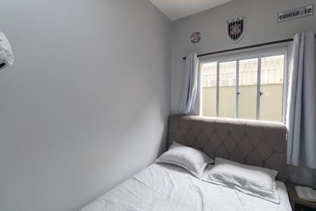 Casa à venda com 300m², 6 quartos e 1 vaga Casa à venda com 300m², 6 quartos e 1 vagaQuarto 1