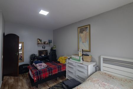 Casa à venda com 300m², 6 quartos e 1 vaga Casa à venda com 300m², 6 quartos e 1 vagaQuarto 3
