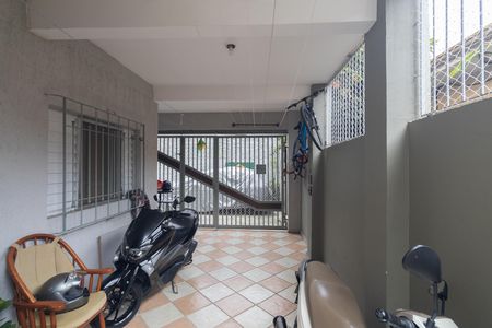 Casa à venda com 300m², 6 quartos e 1 vaga Casa à venda com 300m², 6 quartos e 1 vagaGaragem