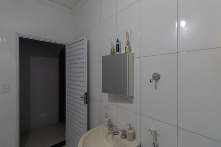Casa à venda com 300m², 6 quartos e 1 vaga Casa à venda com 300m², 6 quartos e 1 vagaBanheiro