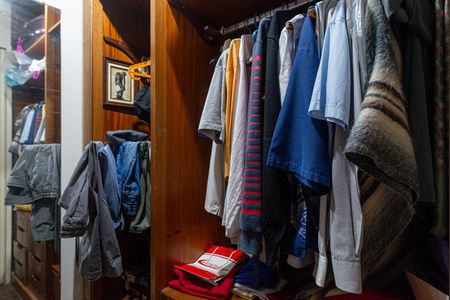 Closet do Quarto 1 de apartamento para alugar com 3 quartos, 110m² em Morro dos Ingleses, São Paulo