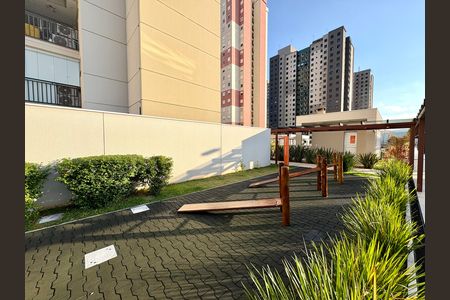 Apartamento para alugar com 54m², 2 quartos e 2 vagas Apartamento para alugar com 54m², 2 quartos e 2 vagasÁrea comum - Academia ao ar livre