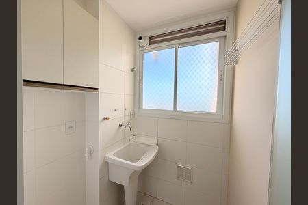 Área de Serviço de apartamento para alugar com 2 quartos, 54m² em Jardim do Lago, Jundiaí