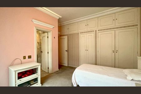 Apartamento para alugar com 330m², 3 quartos e 3 vagasSuíte 1