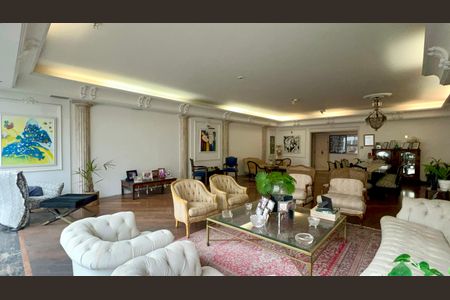Apartamento para alugar com 330m², 3 quartos e 3 vagasSala