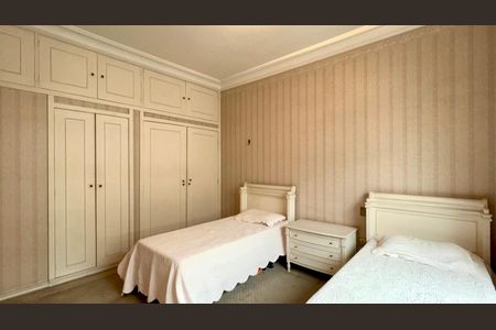 Apartamento para alugar com 330m², 3 quartos e 3 vagasSuíte 1