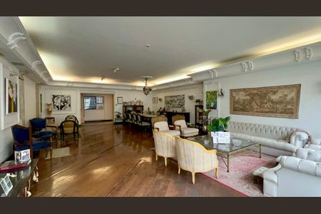 Apartamento para alugar com 330m², 3 quartos e 3 vagasSala