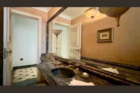 Apartamento para alugar com 330m², 3 quartos e 3 vagasLavabo