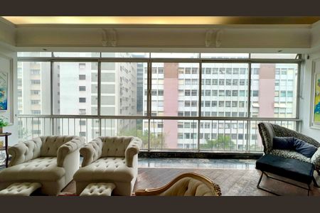 Apartamento para alugar com 330m², 3 quartos e 3 vagasSala
