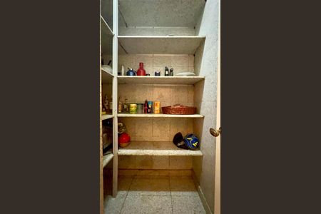 Apartamento para alugar com 330m², 3 quartos e 3 vagasDespensa