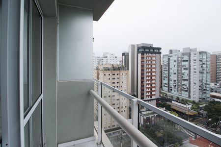 Apartamento à venda com 44m², 1 quarto e 1 vaga Apartamento à venda com 44m², 1 quarto e 1 vagaVaranda
