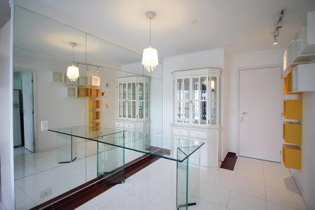 Apartamento à venda com 44m², 1 quarto e 1 vaga Apartamento à venda com 44m², 1 quarto e 1 vagaSala