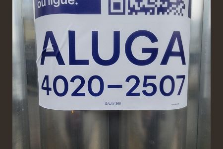 Casa para alugar com 100m², 2 quartos e 1 vaga Casa para alugar com 100m², 2 quartos e 1 vagaFachada