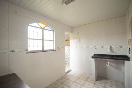 Casa para alugar com 100m², 2 quartos e 1 vaga Casa para alugar com 100m², 2 quartos e 1 vagaCozinha e Área de Serviço