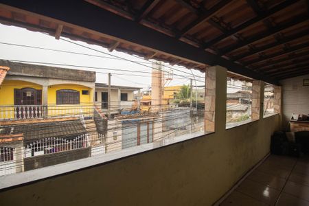 Casa para alugar com 100m², 2 quartos e 1 vaga Casa para alugar com 100m², 2 quartos e 1 vagaVaranda