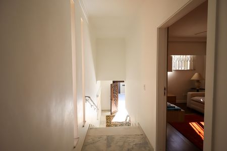 Casa para alugar com 560m², 3 quartos e 2 vagasHall de distribuição
