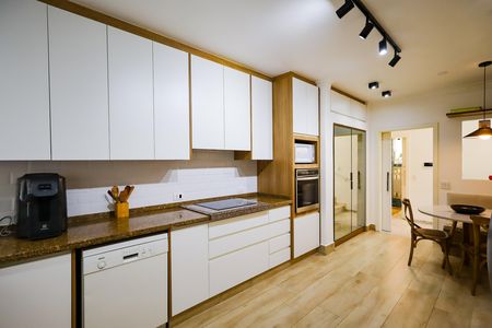 Casa para alugar com 560m², 3 quartos e 2 vagasCozinha