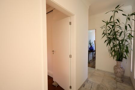 Casa para alugar com 560m², 3 quartos e 2 vagasHall de distribuição