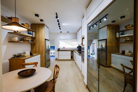 Casa para alugar com 560m², 3 quartos e 2 vagasCozinha