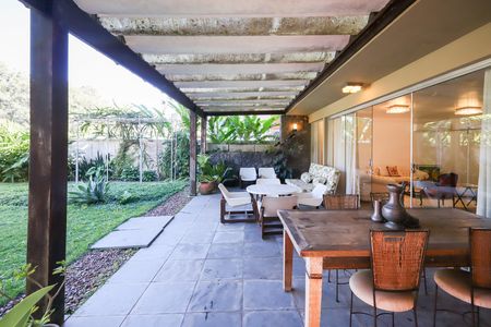 Casa para alugar com 560m², 3 quartos e 2 vagasVaranda