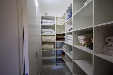 Casa para alugar com 560m², 3 quartos e 2 vagasCloset Suíte