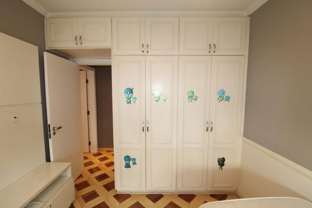 Apartamento para alugar com 115m², 3 quartos e 2 vagasQuarto 2