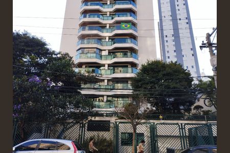 Apartamento para alugar com 115m², 3 quartos e 2 vagas Apartamento para alugar com 115m², 3 quartos e 2 vagasFachada