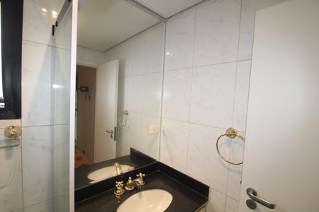 Apartamento para alugar com 115m², 3 quartos e 2 vagasQuarto 1 - Banheiro
