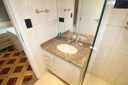 Apartamento para alugar com 115m², 3 quartos e 2 vagasQuarto 2 - Banheiro