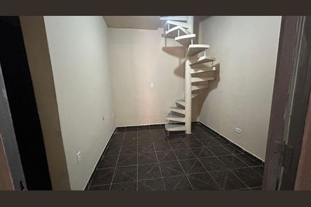 Foto 04 de casa para alugar com 1 quarto, 200m² em Vila Esperança, São Paulo