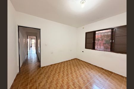 Casa para alugar com 241m², 1 quarto e sem vagaQuarto