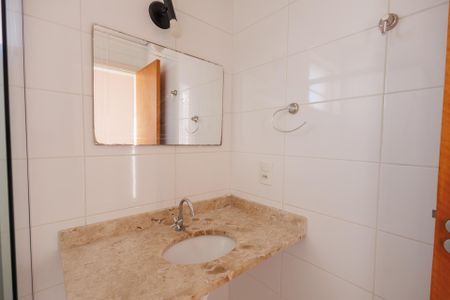 Apartamento para alugar com 72m², 2 quartos e 1 vaga Apartamento para alugar com 72m², 2 quartos e 1 vagaBanheiro da Suíte