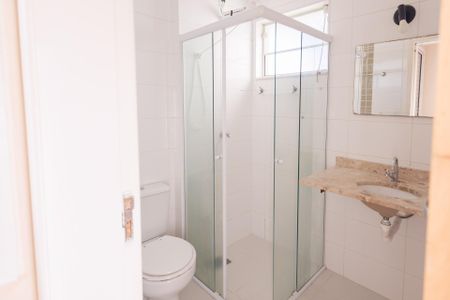 Apartamento para alugar com 72m², 2 quartos e 1 vaga Apartamento para alugar com 72m², 2 quartos e 1 vagaBanheiro da Suíte