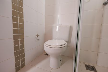 Apartamento para alugar com 72m², 2 quartos e 1 vaga Apartamento para alugar com 72m², 2 quartos e 1 vagaBanheiro da Suíte