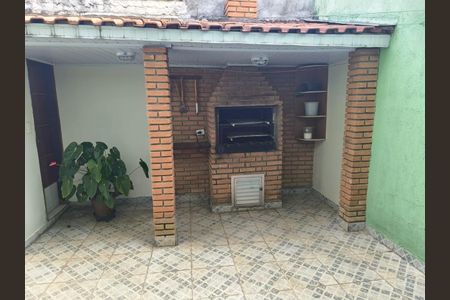 Casa à venda com 4 quartos, 350m² em Vila Vitorio Mazzei, São Paulo
