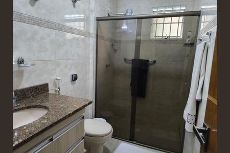 Casa à venda com 4 quartos, 350m² em Vila Vitorio Mazzei, São Paulo