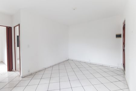 Sala de apartamento para alugar com 2 quartos, 50m² em Jardim Mirai, Itaquaquecetuba